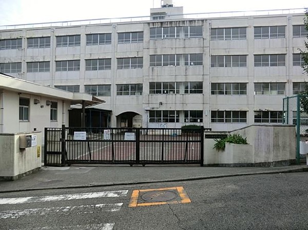 周辺環境:横浜市立南希望が丘中学校(横浜市立南希望が丘中学校まで600m 勉強にスポーツとのびのびとした環境が人気です♪)