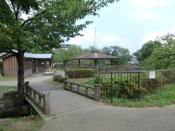 周辺環境:谷矢部池公園(谷矢部池公園まで260m 公園近くでお子様も安心して遊べます♪)