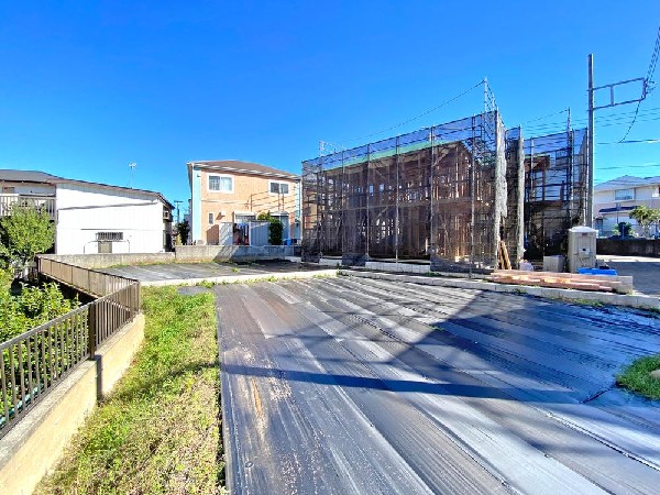 外観:☆☆風通しの良い住宅地☆☆  ゆとりのある住宅地　部屋の窓を開けるとそこには心地よい風が通りぬけます♪