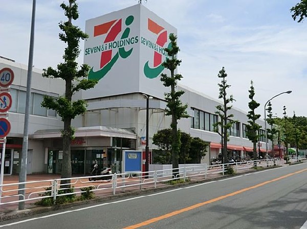 周辺環境:イトーヨーカ堂桂台店(イトーヨーカ堂桂台店まで1800m 地域には大型スーパーもありお買い物便利♪)