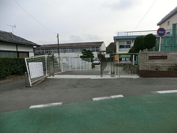 周辺環境:横浜市立南本宿小学校(横浜市立南本宿小学校まで550m 小学校近く♪お子様も通学も安心です♪)