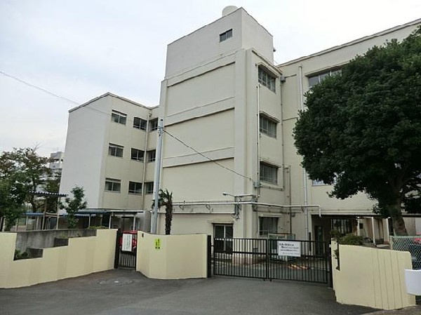 周辺環境:横浜市立洋光台第一中学校(横浜市立洋光台第一中学校まで1200m)