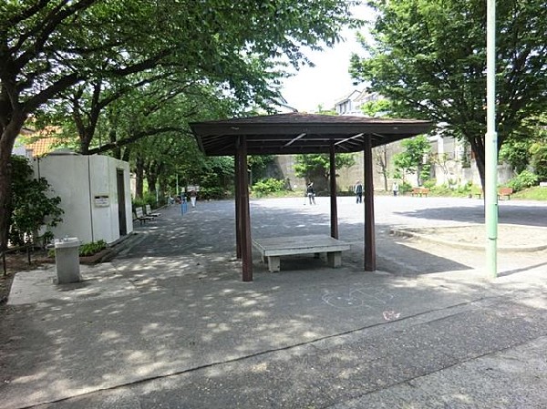 周辺環境:別所中里台公園(別所中里台公園まで160m)