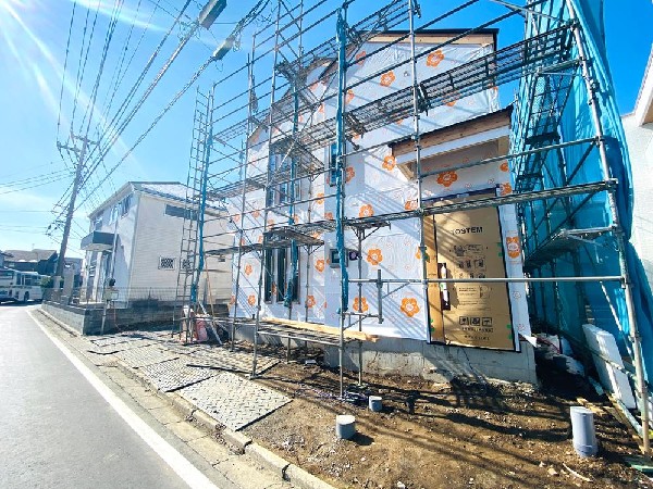 外観:☆☆風通しの良い住宅地☆☆  ゆとりのある住宅地　部屋の窓を開けるとそこには心地よい風が通りぬけます♪