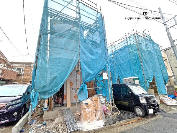 外観:☆☆風通しの良い住宅地☆☆  ゆとりのある住宅地　部屋の窓を開けるとそこには心地よい風が通りぬけます♪