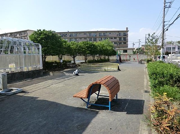 周辺環境:磯子腰越公園(磯子腰越公園まで400m 公園近くでお子様も安心して遊べます♪)