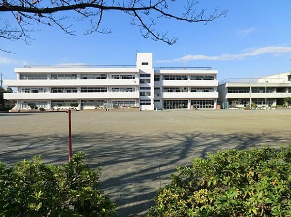 周辺環境:横浜市立港南台第三小学校(横浜市立港南台第三小学校まで350m)