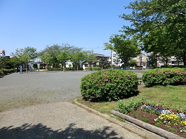 周辺環境:日野沢ケ谷公園(日野沢ケ谷公園まで160m 公園近くでお子様も安心して遊べます♪)