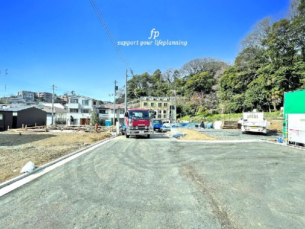 外観:☆☆風通しの良い住宅地☆☆  ゆとりのある住宅地　部屋の窓を開けるとそこには心地よい風が通りぬけます♪