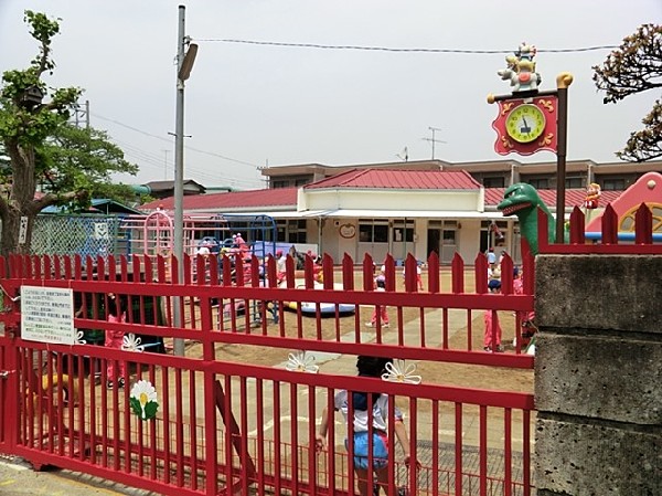 周辺環境:しらぎく幼稚園(しらぎく幼稚園まで850ｍ)