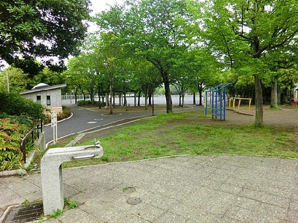 周辺環境:永田みなみ台公園(永田みなみ台公園まで400m)