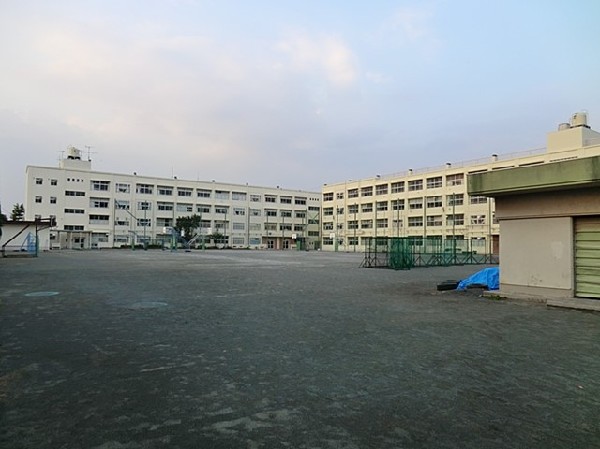 周辺環境:横浜市立豊田中学校