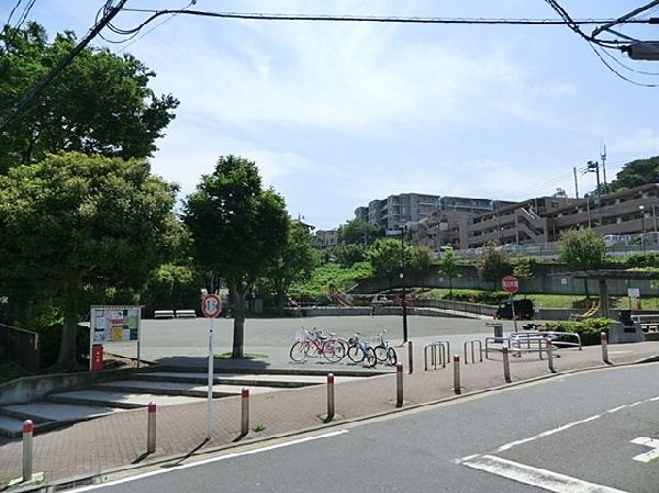 周辺環境:中原公園(中原公園まで300m 公園近くでお子様も安心して遊べます♪)