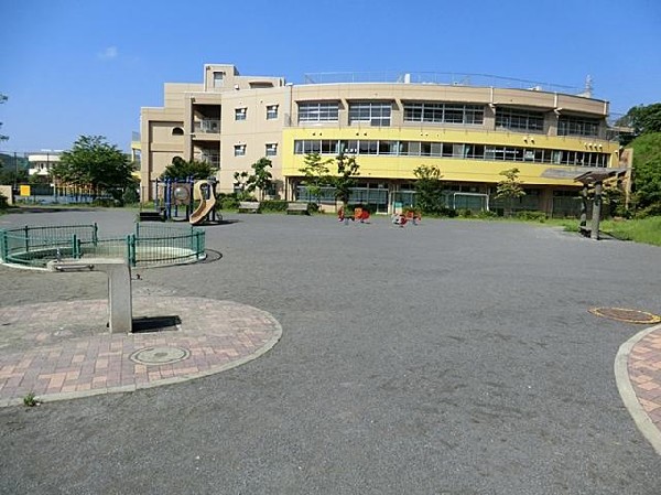 周辺環境:戸塚公園(戸塚公園まで120m 公園近くでお子様も安心して遊べます♪)