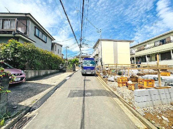 外観:☆☆風通しの良い住宅地☆☆  ゆとりのある住宅地　部屋の窓を開けるとそこには心地よい風が通りぬけます♪