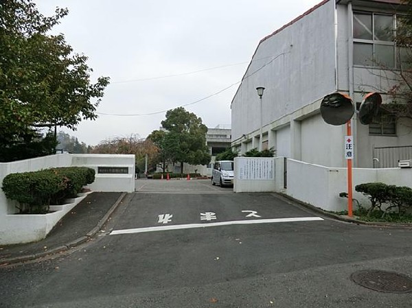 周辺環境:横浜市立今宿南小学校(横浜市立今宿南小学校まで300m)