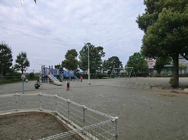 周辺環境:東永谷三丁目公園(東永谷三丁目公園まで600m)