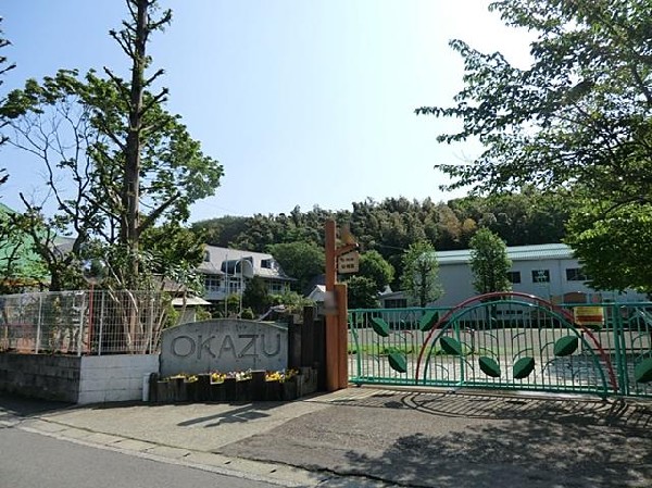 周辺環境:岡津幼稚園(岡津幼稚園まで1600m)