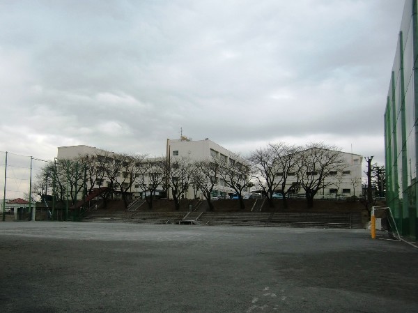 周辺環境:横浜市立城郷中学校(横浜市立城郷中学校まで1000ｍ)