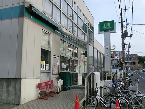 周辺環境:ＦＵＪＩ鳥山店(ＦＵＪＩ鳥山店まで700m)