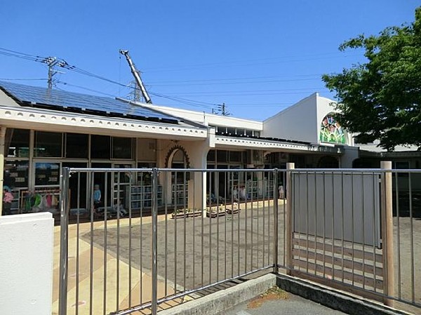 周辺環境:岸根こども園(岸根こども園まで600m)