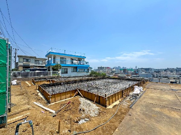 外観:☆☆風通しの良い住宅地☆☆  ゆとりのある住宅地　部屋の窓を開けるとそこには心地よい風が通りぬけます♪