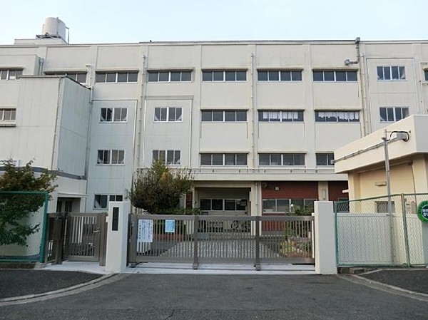 周辺環境:横浜市立新橋小学校(横浜市立新橋小学校まで700m 小学校近く♪お子様も通学も安心です♪)