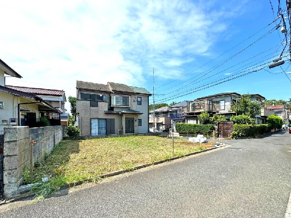 外観:☆☆風通しの良い住宅地☆☆  ゆとりのある住宅地　部屋の窓を開けるとそこには心地よい風が通りぬけます♪