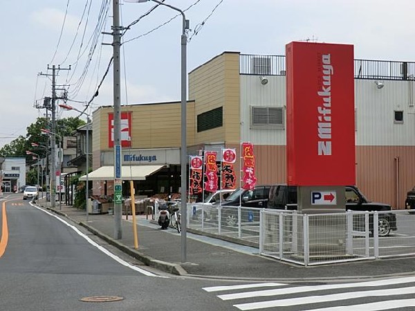 周辺環境:三福屋(三福屋まで850m)