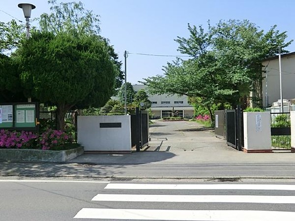 周辺環境:鎌倉市立大船中学校(鎌倉市立大船中学校まで1100m 中学校でスポーツに勉強に励みましょう♪)