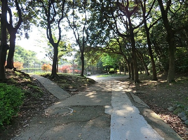 周辺環境:富岡総合公園（大規模公園）