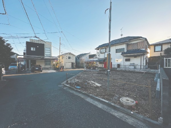 外観:第一種低層住居専用地域の良好な住環境が保たれたエリア