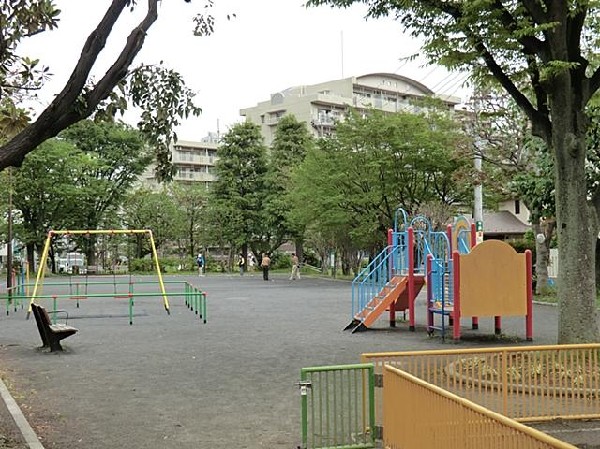 周辺環境:矢部東公園(矢部東公園まで700m)