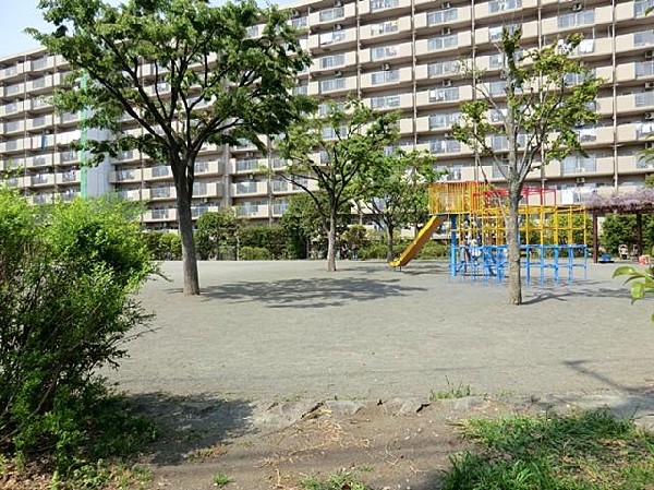 周辺環境:上倉田第五公園(上倉田第五公園まで150m 公園近くでお子様も安心して遊べます♪)