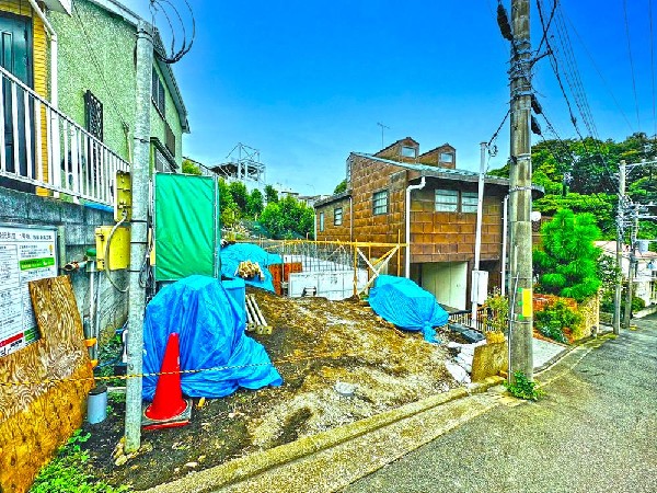 外観:☆☆風通しの良い住宅地☆☆  ゆとりのある住宅地　部屋の窓を開けるとそこには心地よい風が通りぬけます♪