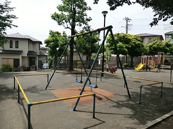 周辺環境:東俣野第二公園(東俣野第二公園まで700ｍ)