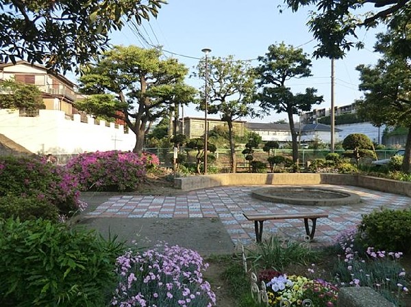 周辺環境:渡戸東第二公園(渡戸東第二公園まで90m)