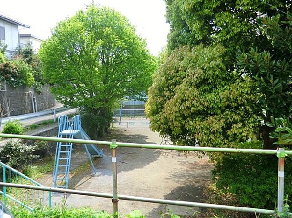 周辺環境:羽沢長谷第三公園(羽沢長谷第三公園まで120m)