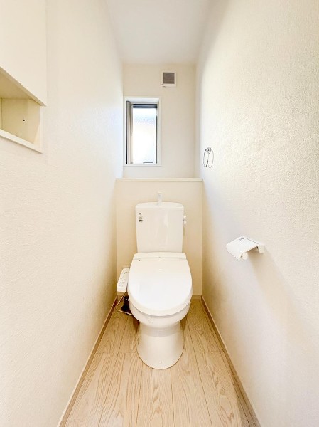 清潔感にあふれた空間と機能的な洗浄装置。毎日何度も使う場所だから快適に。便利に。