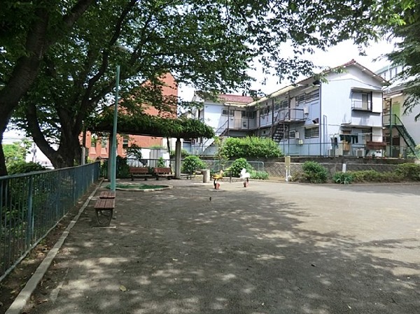 周辺環境:中希望が丘第一公園(中希望が丘第一公園まで550ｍ)