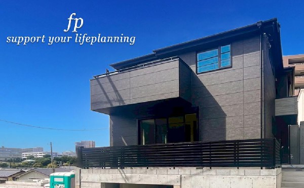 外観:洗練された最先端のデザインが居住者の満足度を最大限に高めてくれます。住むだけで幸福感が高まるマイホームは理想的。