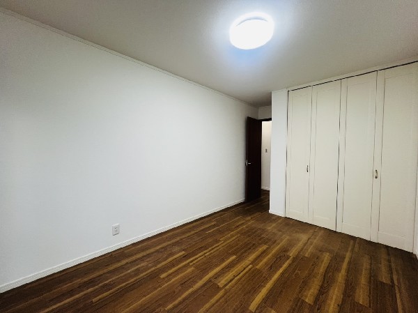 全居室に収納クローゼットを完備。