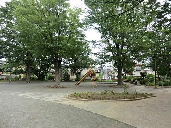 周辺環境:日影山公園(日影山公園まで260m)