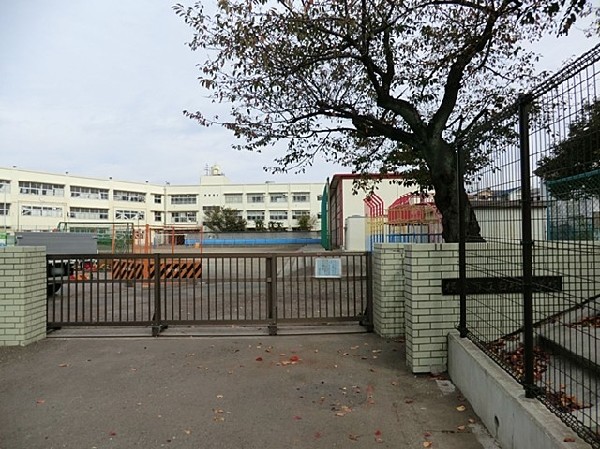 周辺環境:横浜市立白根小学校(横浜市立白根小学校まで500ｍ)