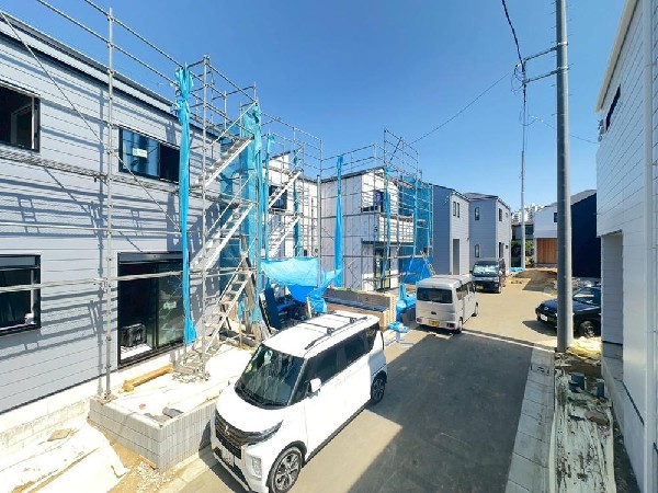 外観:リズミカルな音楽が流れココロ踊るこのときめく空間。これまで何気なく感じていた家族の生活導線も美しく感じる瞬間　ここは我が家の”お城”なんだと幸せに包まれる。