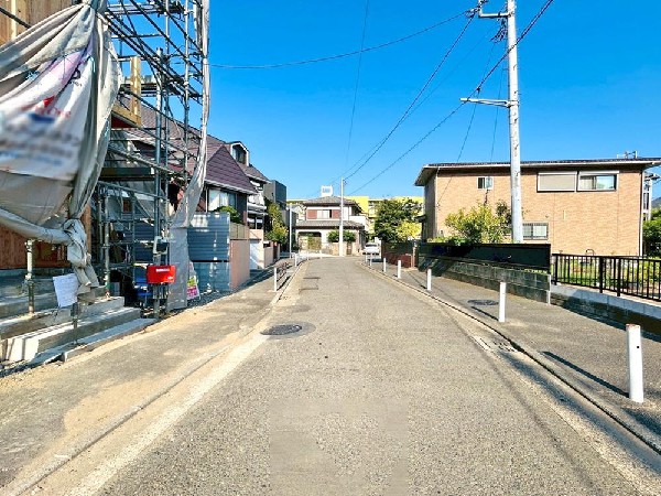 外観:☆☆風通しの良い住宅地☆☆  ゆとりのある住宅地　部屋の窓を開けるとそこには心地よい風が通りぬけます♪