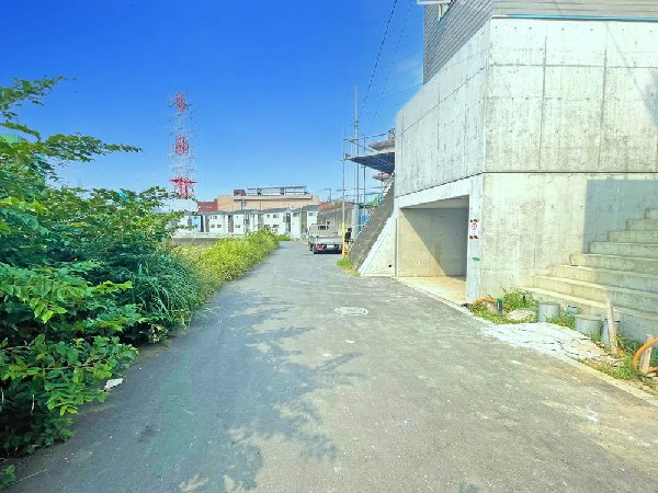 外観:☆☆風通しの良い住宅地☆☆  ゆとりのある住宅地　部屋の窓を開けるとそこには心地よい風が通りぬけます♪