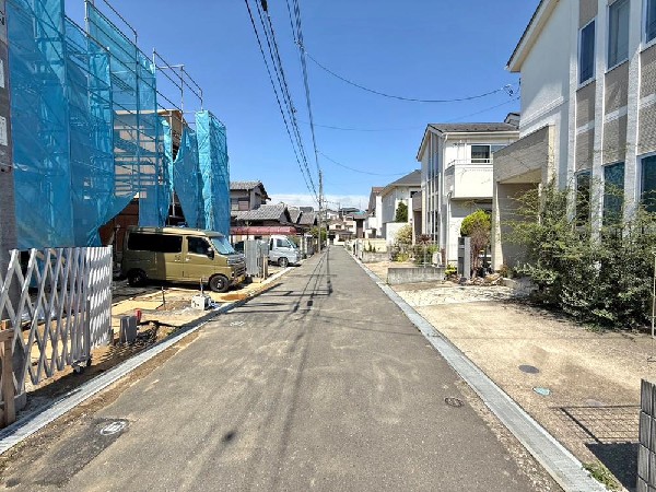 外観:☆☆風通しの良い住宅地☆☆  ゆとりのある住宅地　部屋の窓を開けるとそこには心地よい風が通りぬけます♪