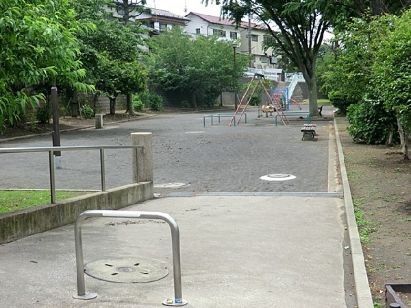 周辺環境:権太坂第二公園