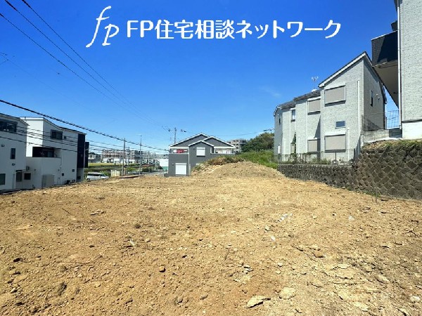 外観:☆☆風通しの良い住宅地☆☆  ゆとりのある住宅地　部屋の窓を開けるとそこには心地よい風が通りぬけます♪